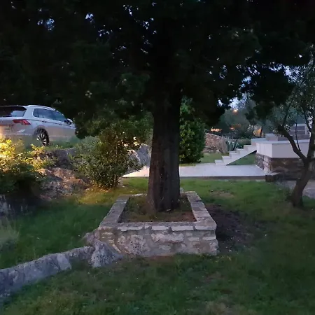 Beautiful House/villa Arboretum Holiday home Maslenica