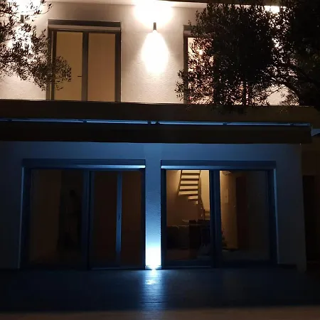 Beautiful House/villa Arboretum Holiday home Maslenica